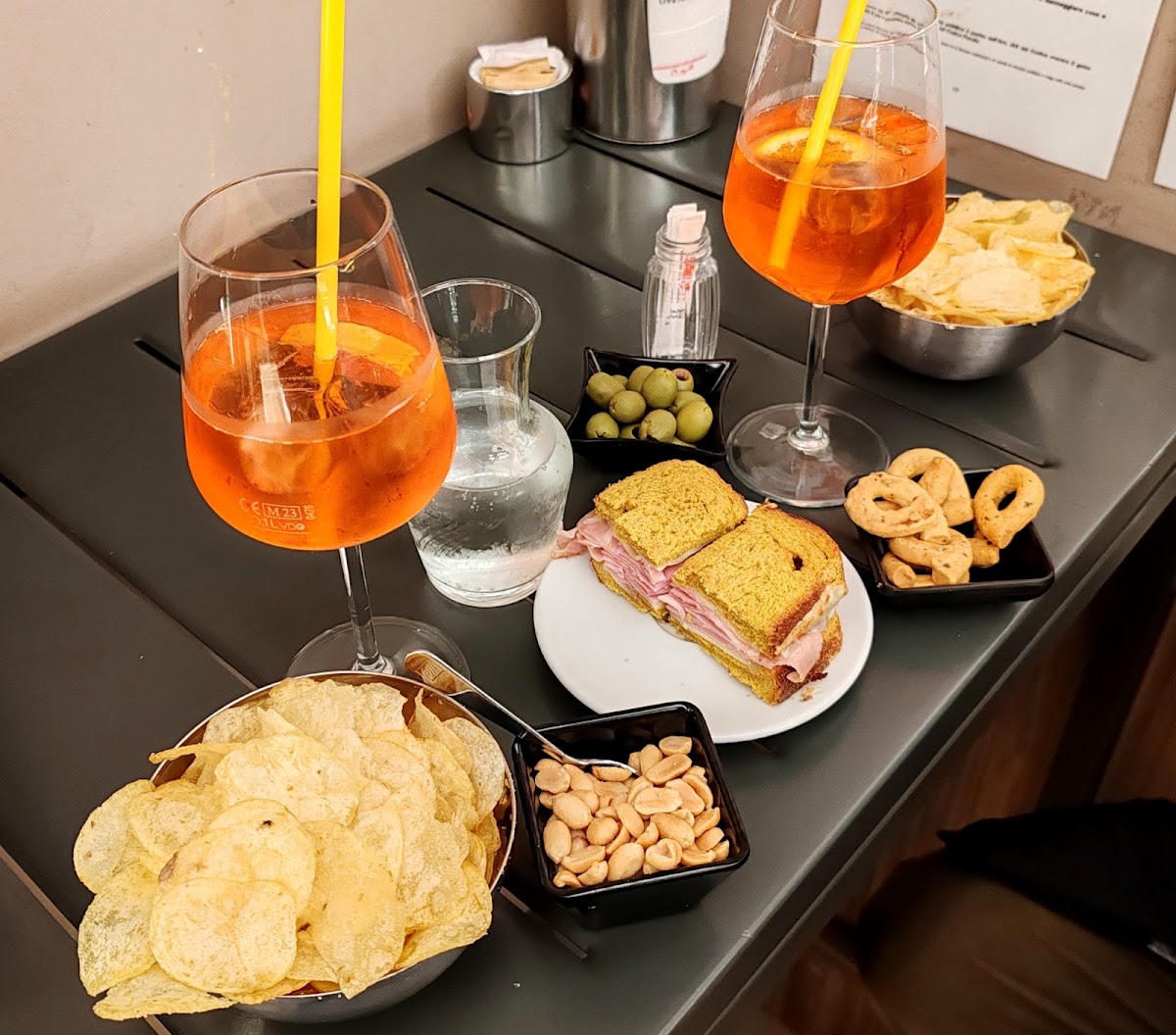 Bar Ferrari — foto 2
